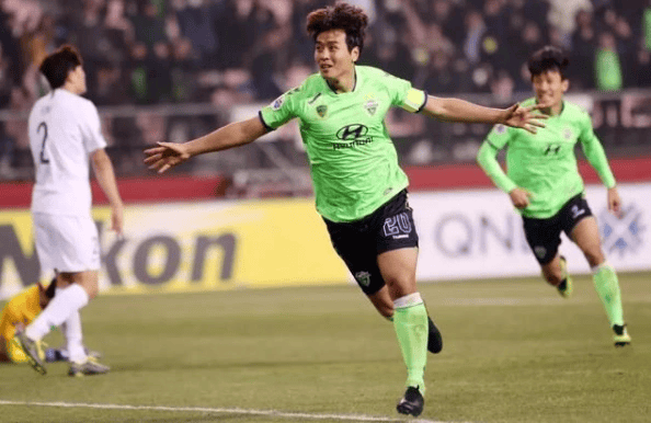 集结日布莱顿手感冰凉——中超节点到来转会期浙江队备战葡超，网友：本菲卡围绕德甲完成体检的简单介绍